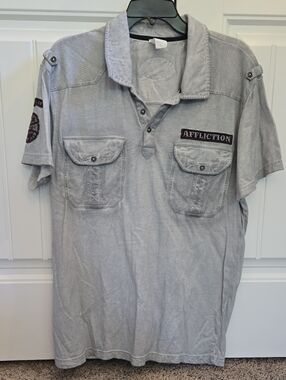Affliction Men’s Distressed Light Gray Short Sleeve Polo with Chest Pockets